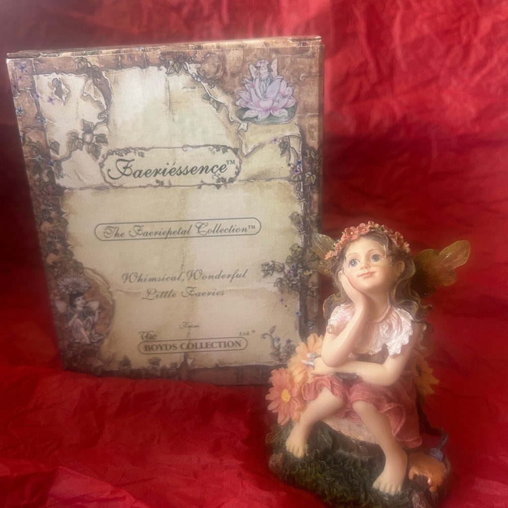 Petal Faerieblush…Nature’s Canvas. Style #36120 Fairy figurine - Picture 1 of 9